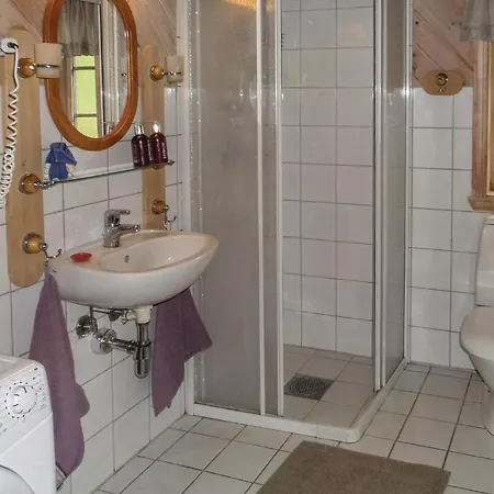 3 Bedroom Nice Home In Voringsfoss